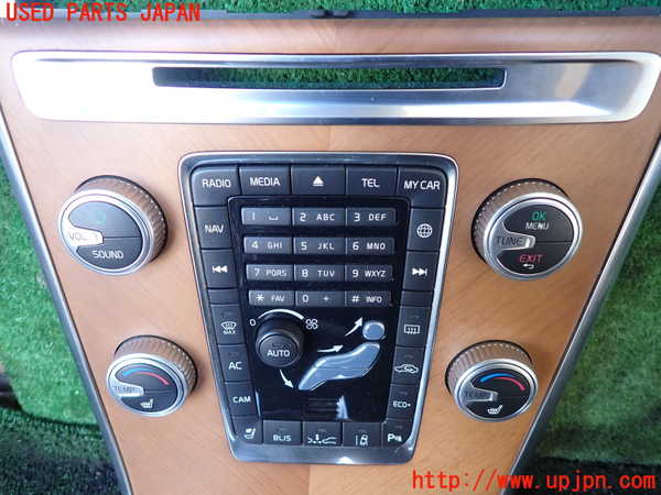 1UPJ-25536066]ボルボ・XC60(DD4204TXC)エアコンスイッチ1 中古_m0002.jpg