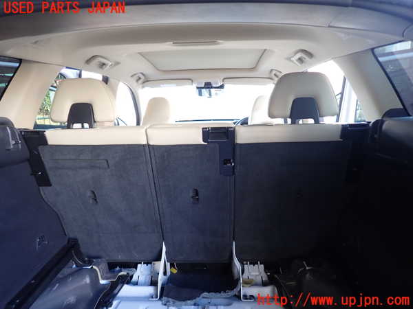 1UPJ-25537385]ボルボ・XC60(DD4204TXC)リアシート 中古_m0005.jpg