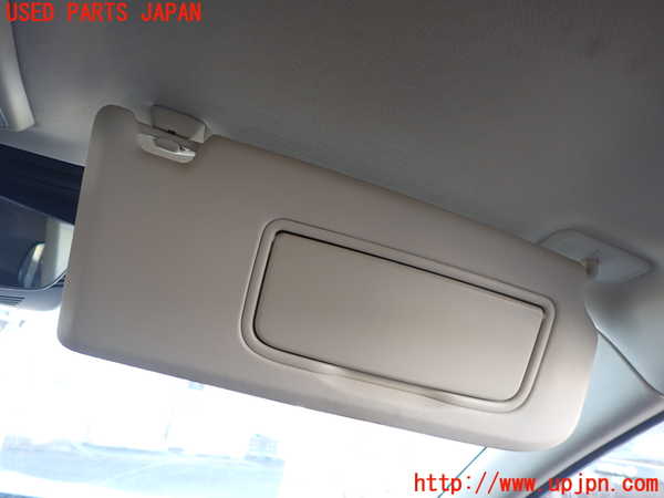 1UPJ-25537625]ボルボ・XC60(DD4204TXC)室内サンバイザー右側 中古_m0002.jpg