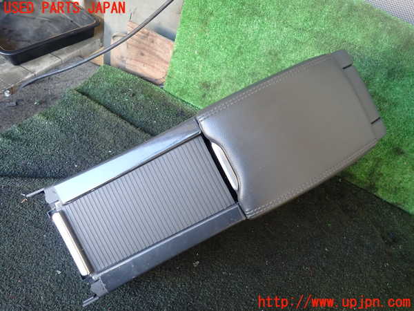 1UPJ-25537540]ボルボ・XC60(DD4204TXC)センターコンソール 中古_m0001.jpg