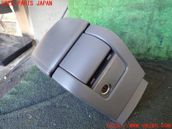 1UPJ-25537540]ボルボ・XC60(DD4204TXC)センターコンソール 中古_m0003.jpg