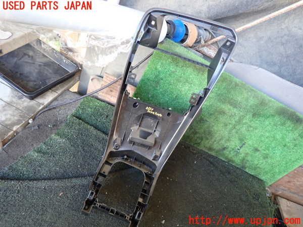1UPJ-25537549]ボルボ・XC60(DD4204TXC)コンソール 中古_m0001.jpg
