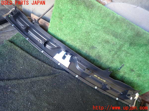 5UPJ-25537772]ボルボ・XC60(DD4204TXC)ラゲッジトレイ2 中古_m0002.jpg