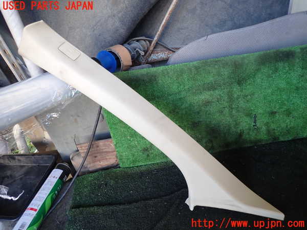 5UPJ-25537660]ボルボ・XC60(DD4204TXC)左フロントピラートリム 中古_m0001.jpg