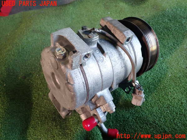 5UPJ-25556025]アルファードV(ANH10W)エアコンコンプレッサー 中古_m0004.jpg