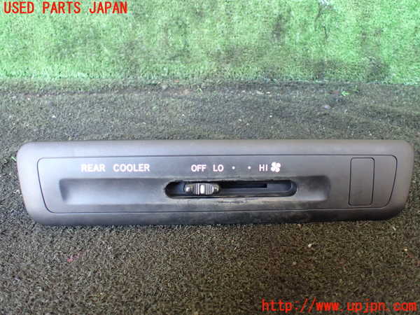 5UPJ-25566308]エスティマ(ACR50W)スイッチ3（リヤエアコン） 中古_m0001.jpg