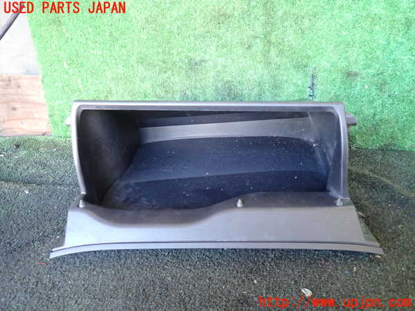 1UPJ-25567516]エスティマ(ACR50W)グローブボックス1 中古_m0002.jpg