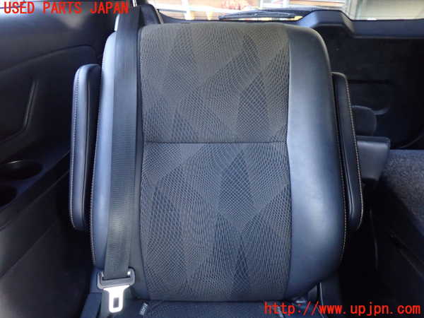 5UPJ-25567145]エスティマ(ACR50W)右2列目シート 中古_m0002.jpg
