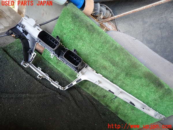 1UPJ-25567526]エスティマ(ACR50W)エアコン吹き出し口1（真中） 中古_m0003.jpg