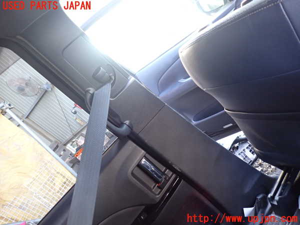 1UPJ-25567670]エスティマ(ACR50W)左センターピラートリム 中古_m0001.jpg