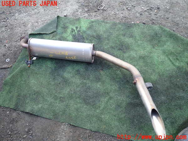 1UPJ-25572671]セレナ e-POWER(GFC28 C28系)リアマフラー1 中古_m0002.jpg