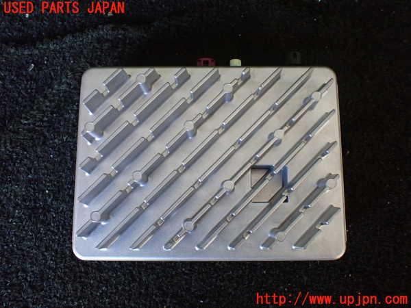 1UPJ-25576525]セレナ e-POWER(GFC28 C28系)アンプ 中古_m0003.jpg