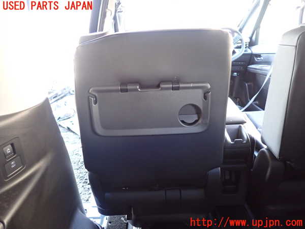 1UPJ-25577175]セレナ e-POWER(GFC28 C28系)左2列目シート 中古_m0005.jpg