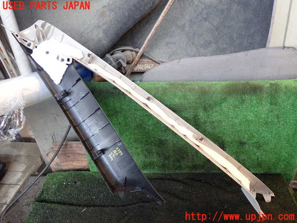 5UPJ-25577655]セレナ e-POWER(GFC28 C28系)右フロントピラートリム 中古_m0002.jpg