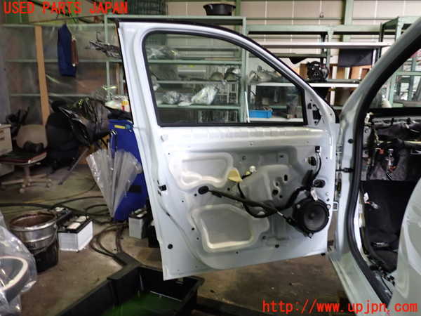 2UPJ-25581260]ルノー・トゥインゴ(AHH4B)左前ドア 【ジャンク品】 (43R-00048 M189) 中古_m0004.jpg