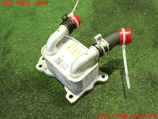 2UPJ-25582481]ルノー・トゥインゴ(AHH4B)オイルクーラー1 中古_m0001.jpg