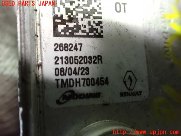 2UPJ-25582481]ルノー・トゥインゴ(AHH4B)オイルクーラー1 中古_m0003.jpg