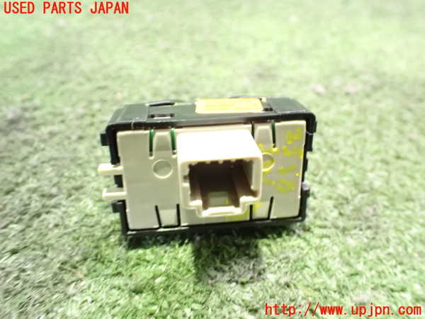 2UPJ-25586308]ルノー・トゥインゴ(AHH4B)スイッチ3 (リヤパーキングセンサーＯＦＦ) 中古_m0002.jpg