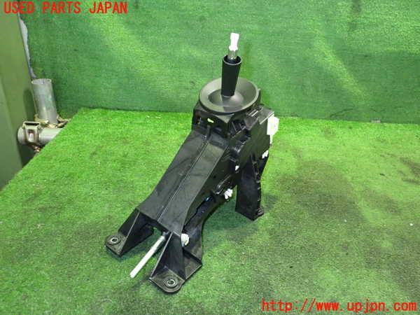 2UPJ-25587555]ルノー・トゥインゴ(AHH4B)ATシフトレバー 中古_m0002.jpg