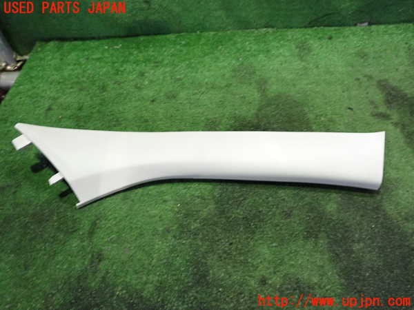 2UPJ-25587655]ルノー・トゥインゴ(AHH4B)右フロントピラートリム 中古_m0001.jpg