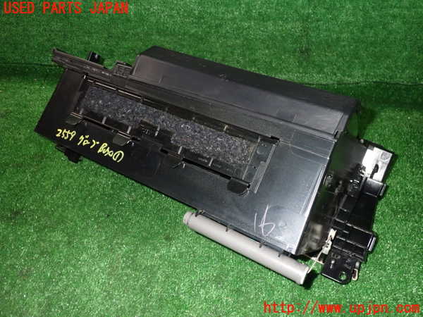 2UPJ-25597516]レクサス・IS F(USE20)グローブボックス1 中古_m0005.jpg