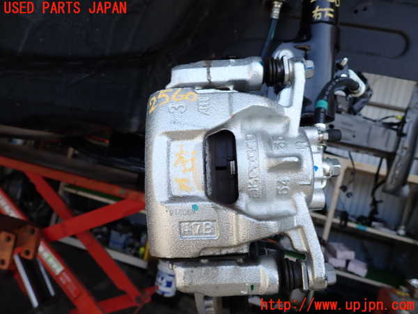 2UPJ-25604080]ライズ(RAIZE) ハイブリッド(A202A)右フロントキャリパー 中古_m0001.jpg