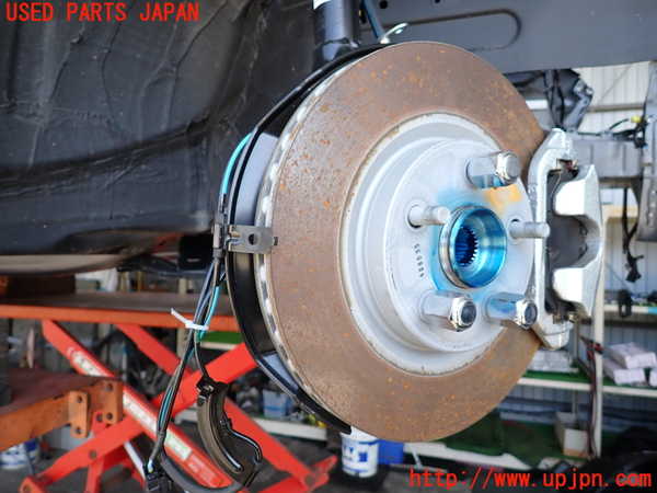 2UPJ-25604290]ライズ(RAIZE) ハイブリッド(A202A)右フロントナックルハブ 中古_m0001.jpg