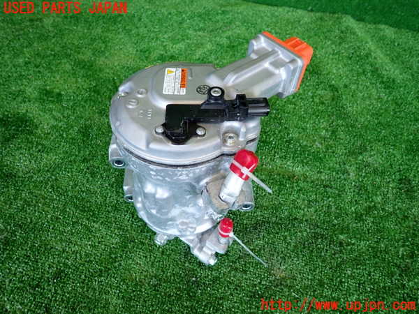 2UPJ-25606025]ライズ(RAIZE) ハイブリッド(A202A)エアコンコンプレッサー 中古_m0002.jpg