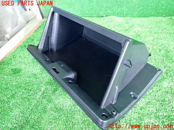 5UPJ-25607516]ライズ(RAIZE) ハイブリッド(A202A)グローブボックス1 中古_m0002.jpg