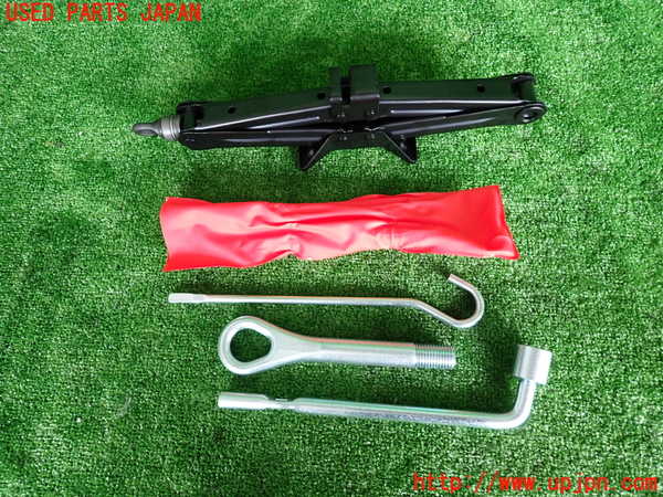 2UPJ-25607805]ライズ(RAIZE) ハイブリッド(A202A)車載工具 中古_m0001.jpg