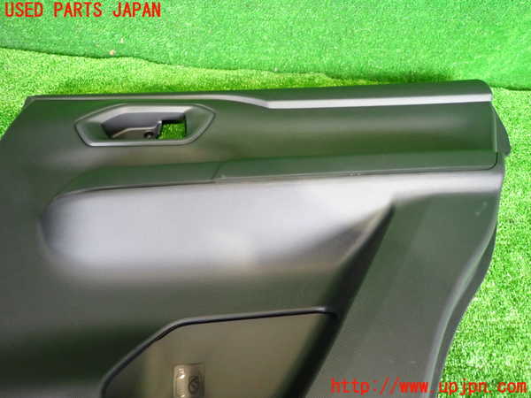 2UPJ-25601294]ライズ(RAIZE) ハイブリッド(A202A)右後ドア内張り 中古_m0004.jpg
