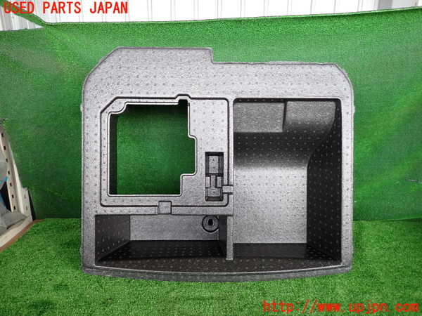 2UPJ-25607772]ライズ(RAIZE) ハイブリッド(A202A)ラゲッジトレイ2 中古_m0001.jpg
