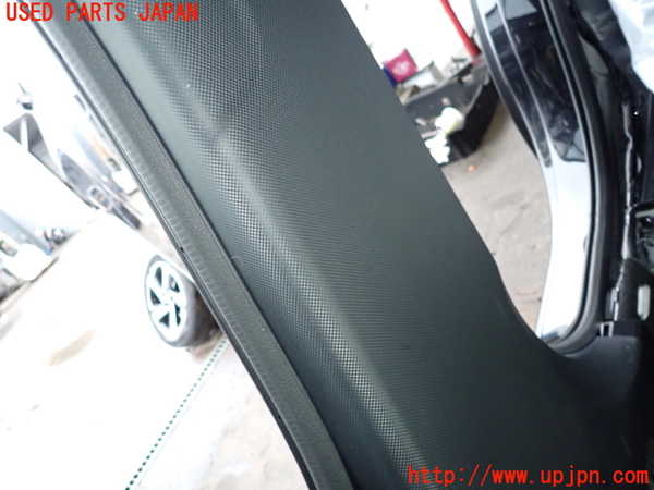 2UPJ-25607665]ライズ(RAIZE) ハイブリッド(A202A)右センターピラートリム 中古_m0004.jpg