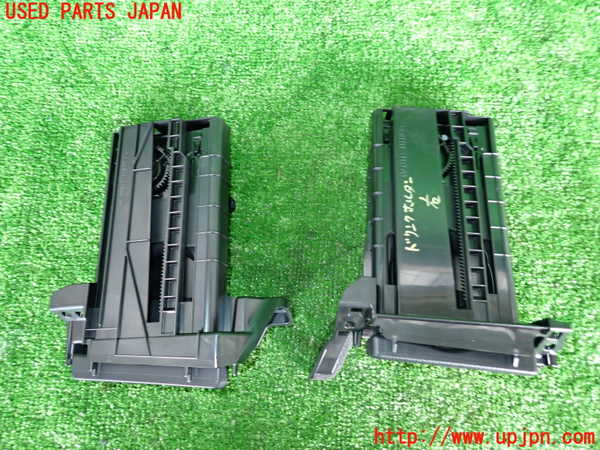 2UPJ-25607810]ライズ(RAIZE) ハイブリッド(A202A)ドリンクホルダー 中古_m0002.jpg