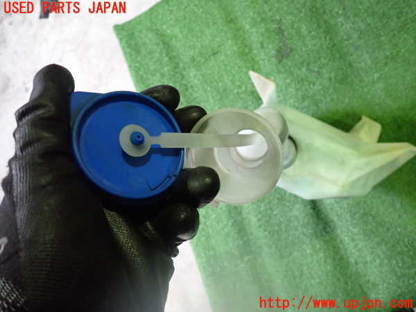2UPJ-25616791]アコード ユーロR(CL7)ウォッシャータンク1 中古_m0002.jpg