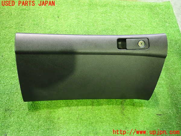 2UPJ-25617516]アコード ユーロR(CL7)グローブボックス1 中古_m0001.jpg