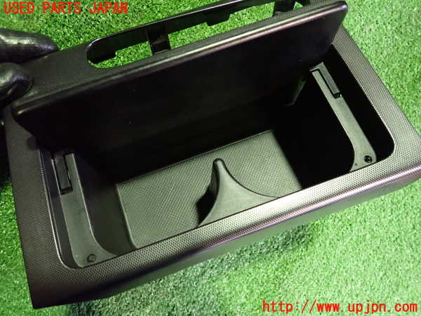 2UPJ-25617810]アコード ユーロR(CL7)ドリンクホルダー 中古_m0002.jpg