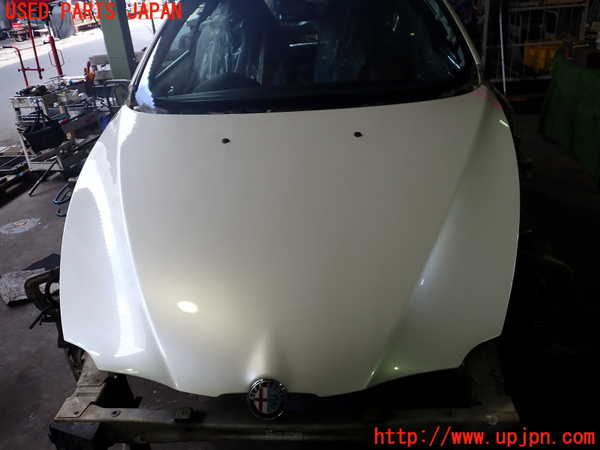 5UPJ-25621060]アルファロメオ・147 GTA(937AXL)ボンネットフード 中古_m0001.jpg