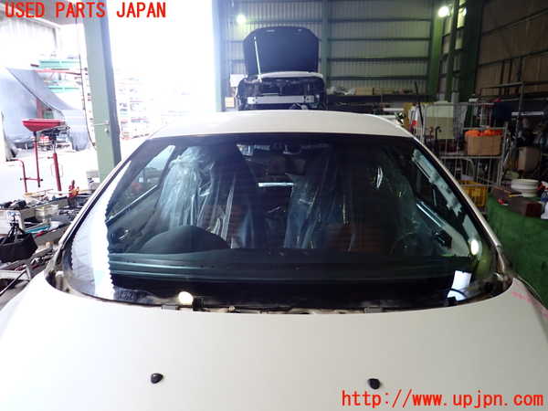 5UPJ-25621195]アルファロメオ・147 GTA(937AXL)フロントガラス (43R-001586 M124) 中古_m0001.jpg