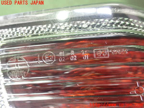 2UPJ-25621530]アルファロメオ・147 GTA(937AXL)右テールランプ 中古_m0003.jpg