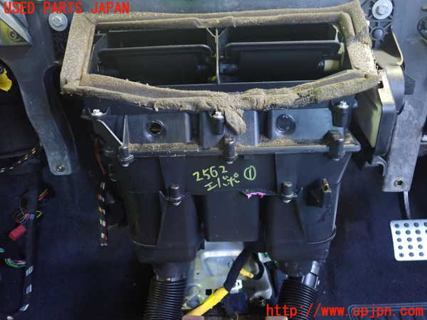 5UPJ-25626081]アルファロメオ・147 GTA(937AXL)エバポレーター1 中古_m0002.jpg