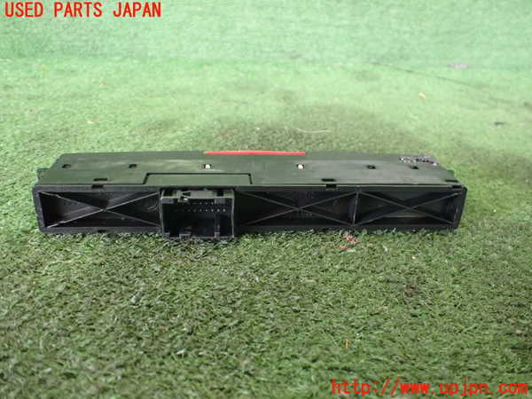 5UPJ-25626290]アルファロメオ・147 GTA(937AXL)ハザードスイッチ 中古_m0002.jpg