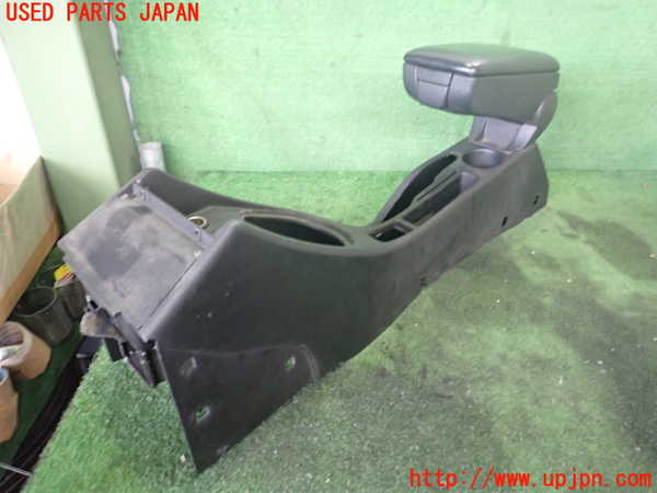 5UPJ-25627540]アルファロメオ・147 GTA(937AXL)センターコンソール 中古_m0001.jpg