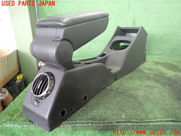 5UPJ-25627540]アルファロメオ・147 GTA(937AXL)センターコンソール 中古_m0002.jpg