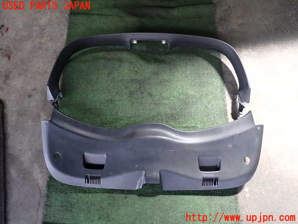 5UPJ-25621578]アルファロメオ・147 GTA(937AXL)バックドア内張り 中古_m0001.jpg