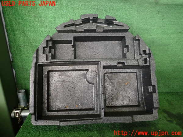 5UPJ-25627771]アルファロメオ・147 GTA(937AXL)ラゲッジトレイ1 中古_m0001.jpg