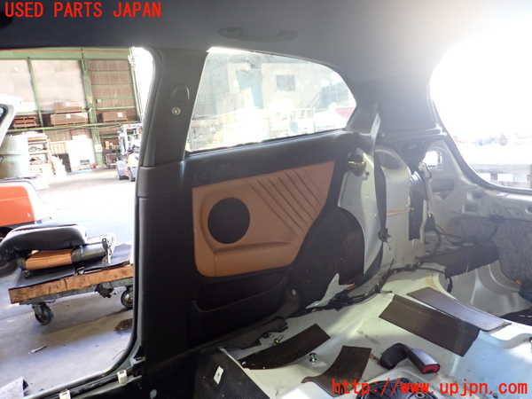 2UPJ-25627675]アルファロメオ・147 GTA(937AXL)右リアピラートリム 中古_m0001.jpg
