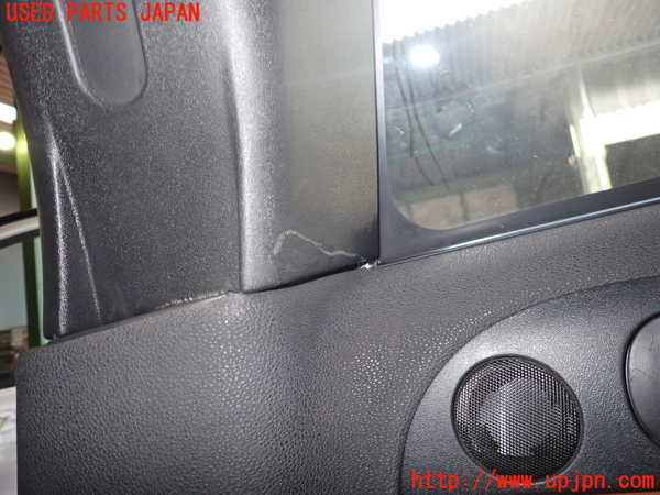 2UPJ-25627675]アルファロメオ・147 GTA(937AXL)右リアピラートリム 中古_m0004.jpg