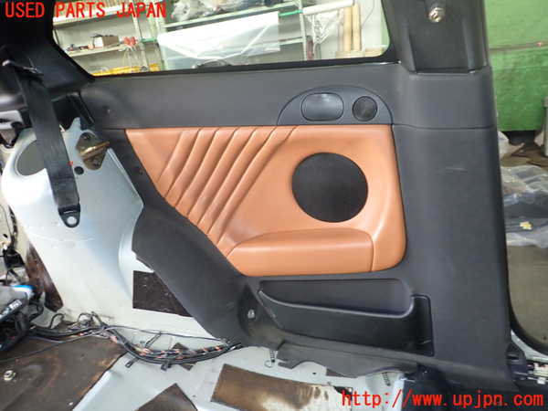 2UPJ-25627680]アルファロメオ・147 GTA(937AXL)左リアピラートリム 中古_m0003.jpg