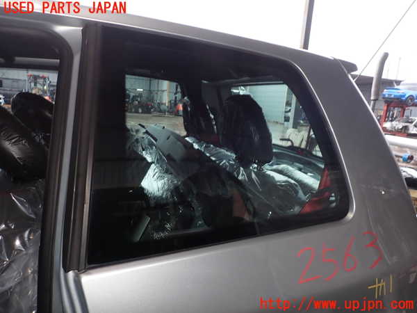 5UPJ-25631382]VW ルポGTI(6EAVY)左クォーターガラス 中古(43R-00021 M13)_m0001.jpg